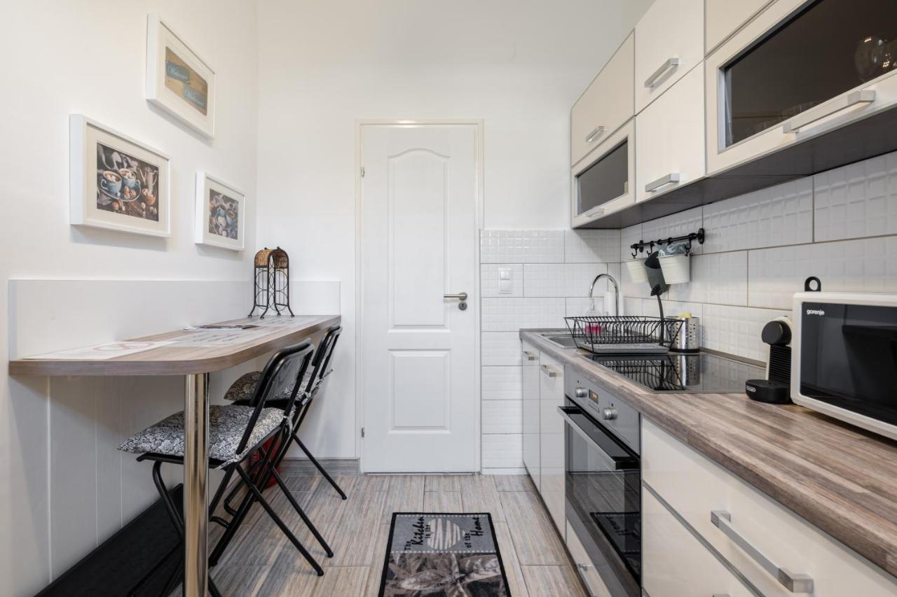 Stella Apartment Budapest Bagian luar foto